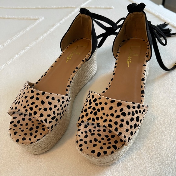 giraffe print wedges - Picture 2 of 3